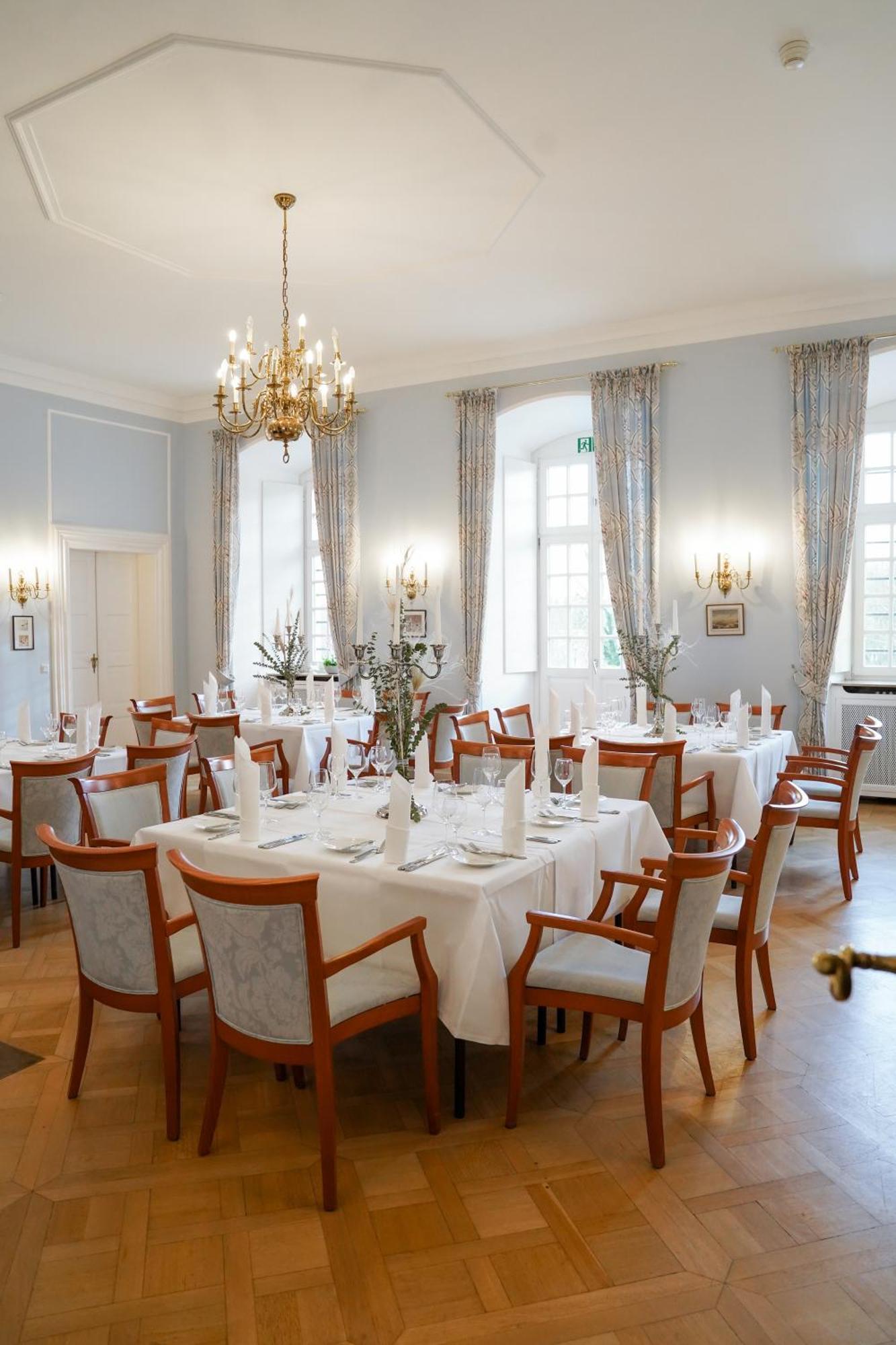 Hotel Schloss Hoehnscheid Bad Arolsen Exterior foto