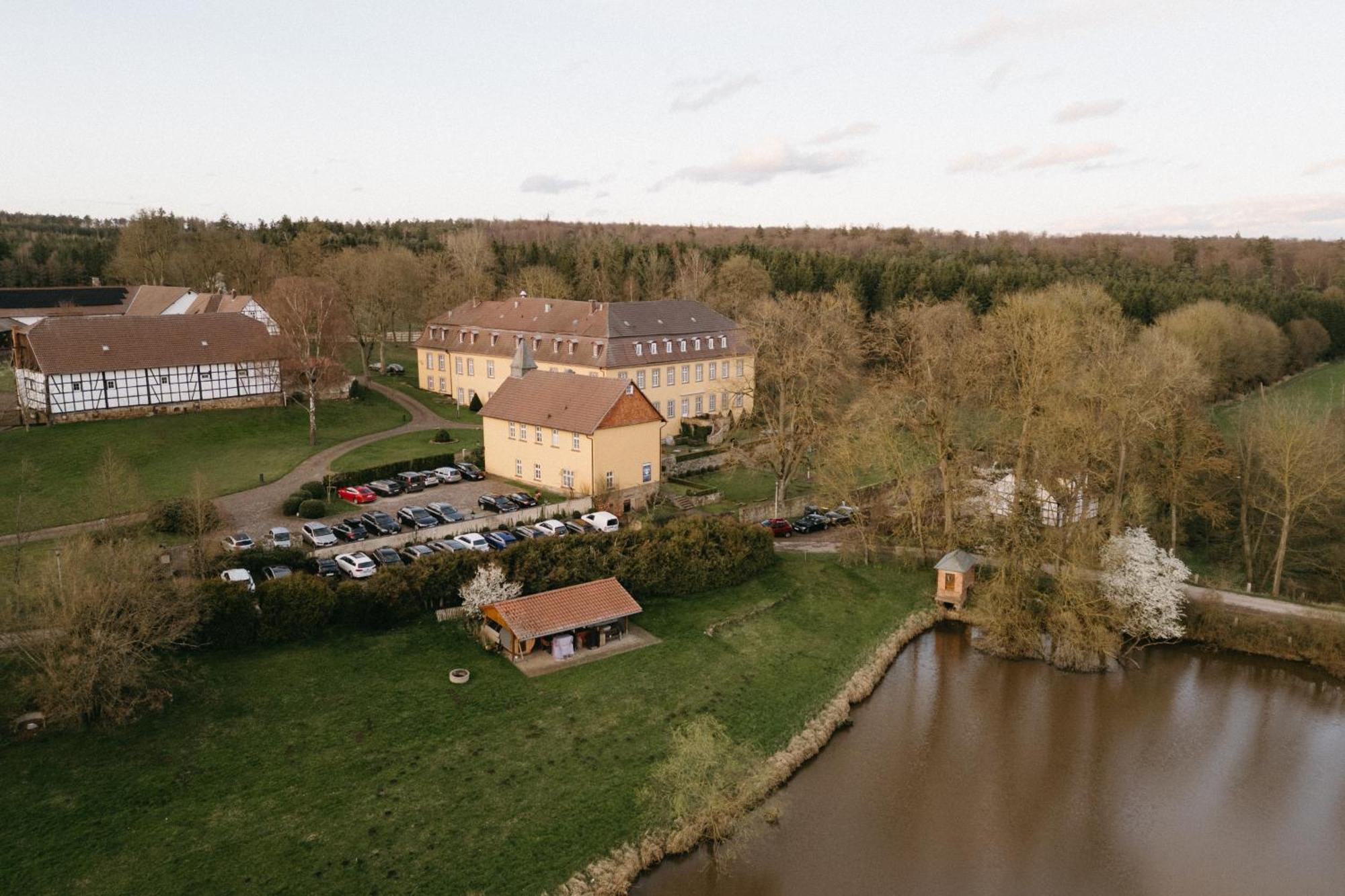 Hotel Schloss Hoehnscheid Bad Arolsen Exterior foto